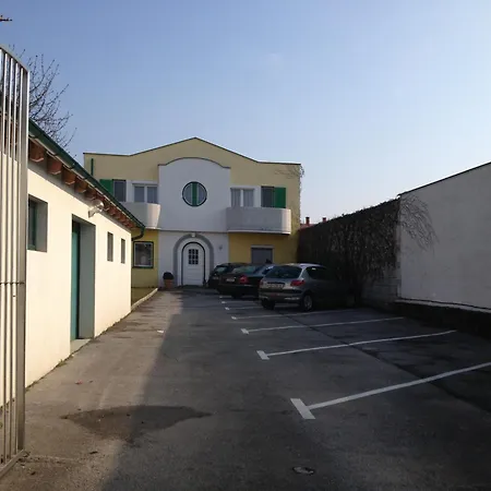 Gaestehaus Schmidt Grossing (Liezen)